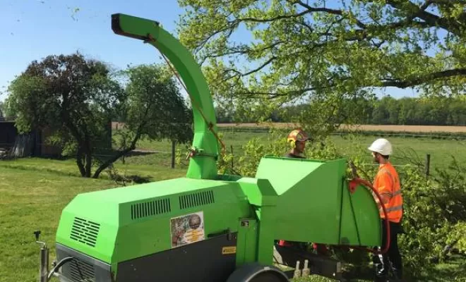 Broyage des branches, Châtillon-sur-Chalaronne, Au Respect de l'Arbre